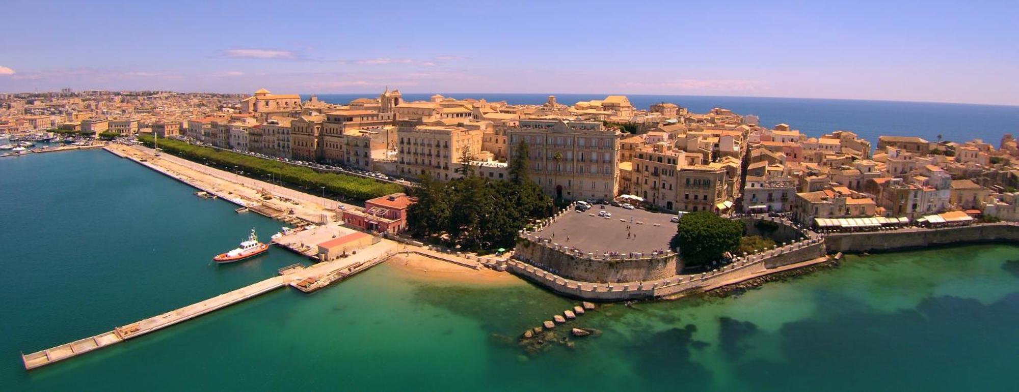 Balcony In Giudecca By Ortigia Apartments Сиракуза Екстериор снимка