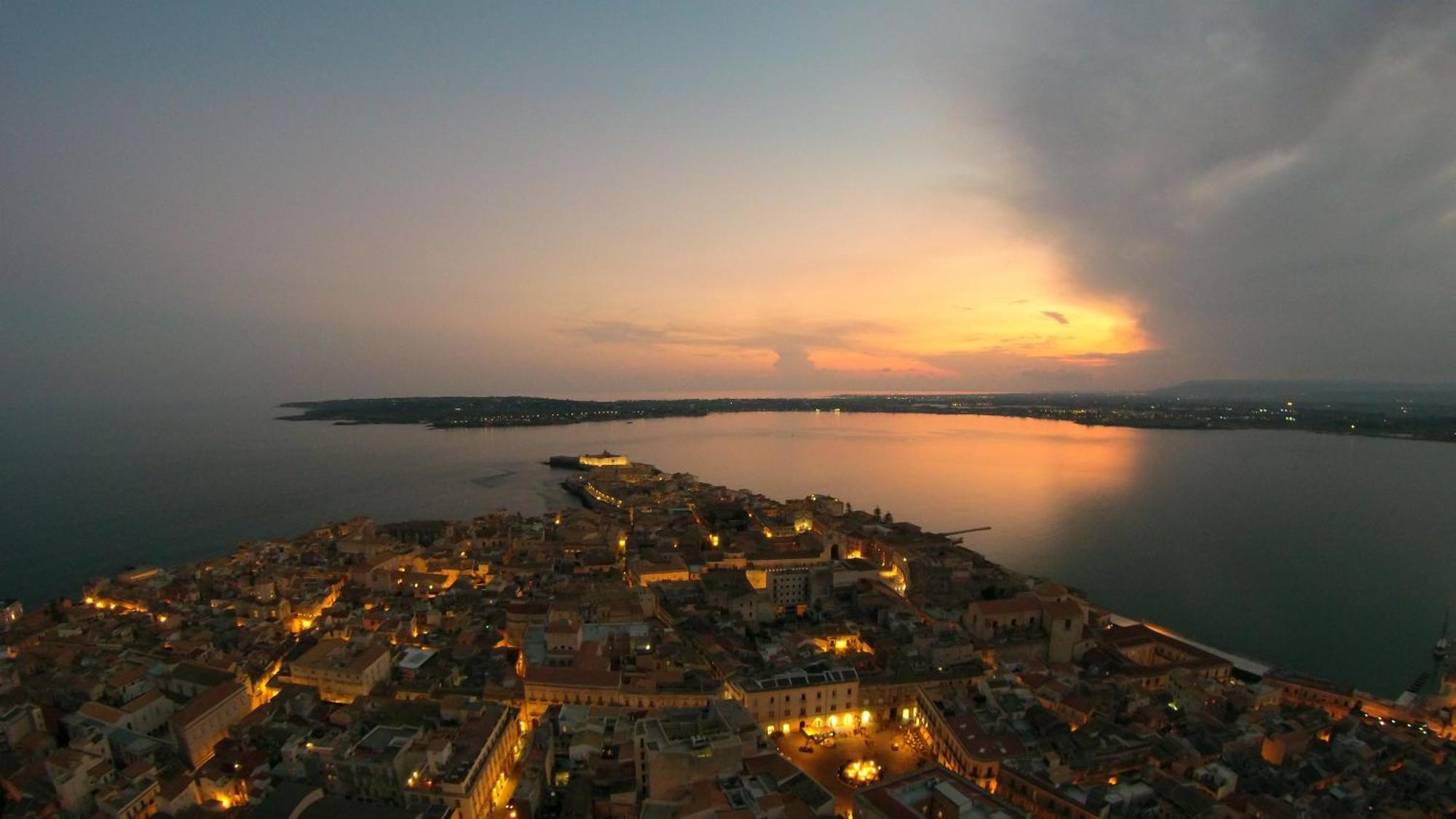 Balcony In Giudecca By Ortigia Apartments Сиракуза Екстериор снимка